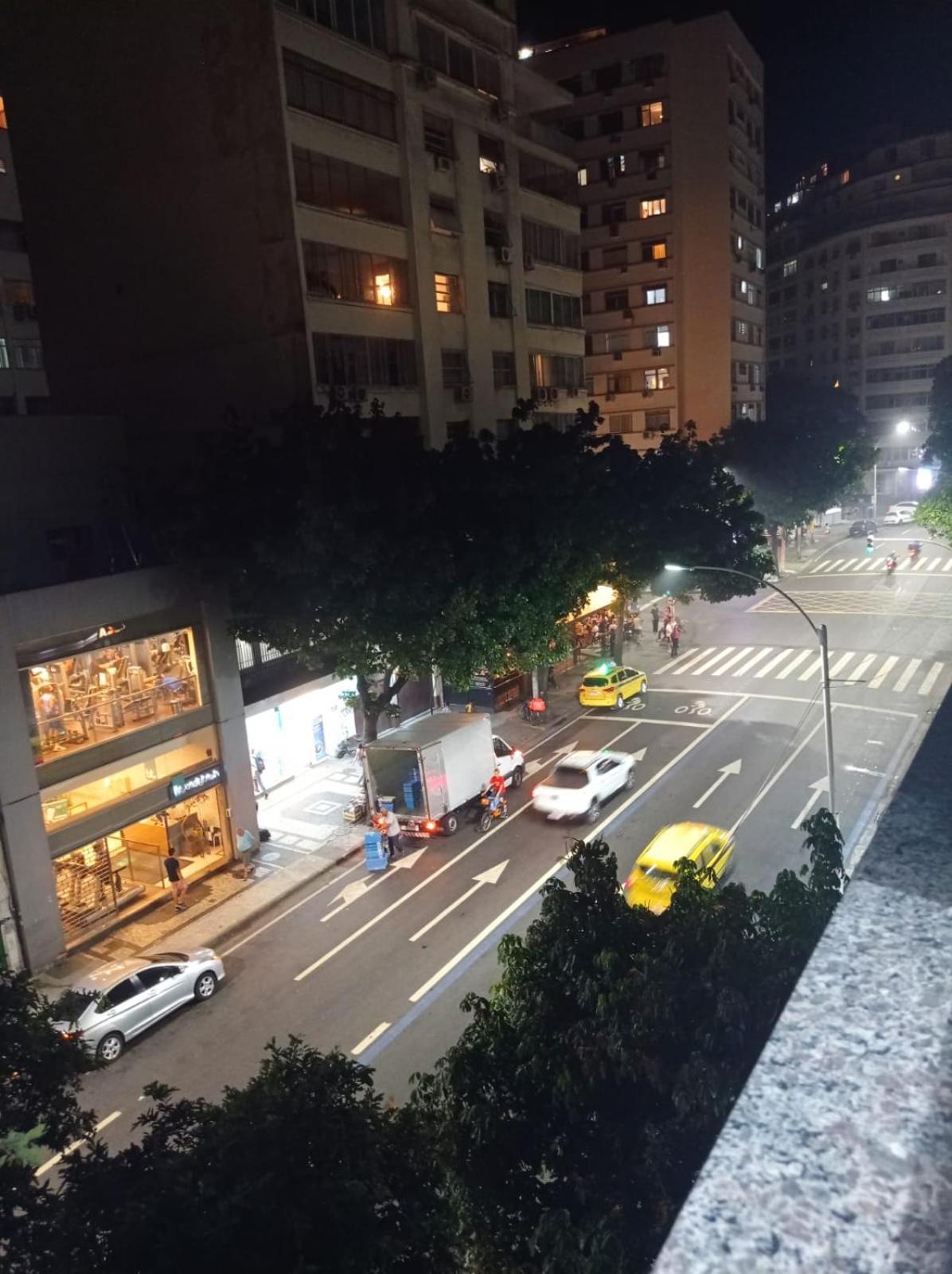 Apartamento Apto Copacabana - Quadra Da *