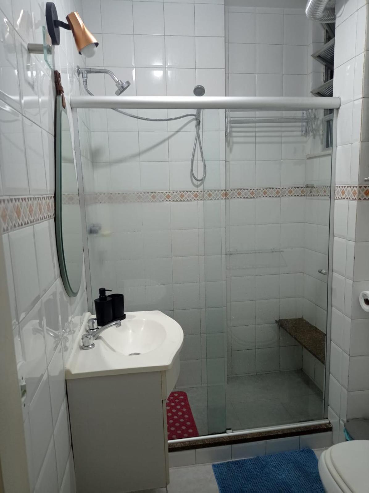 Apto Copacabana - Quadra Da Apartamento *